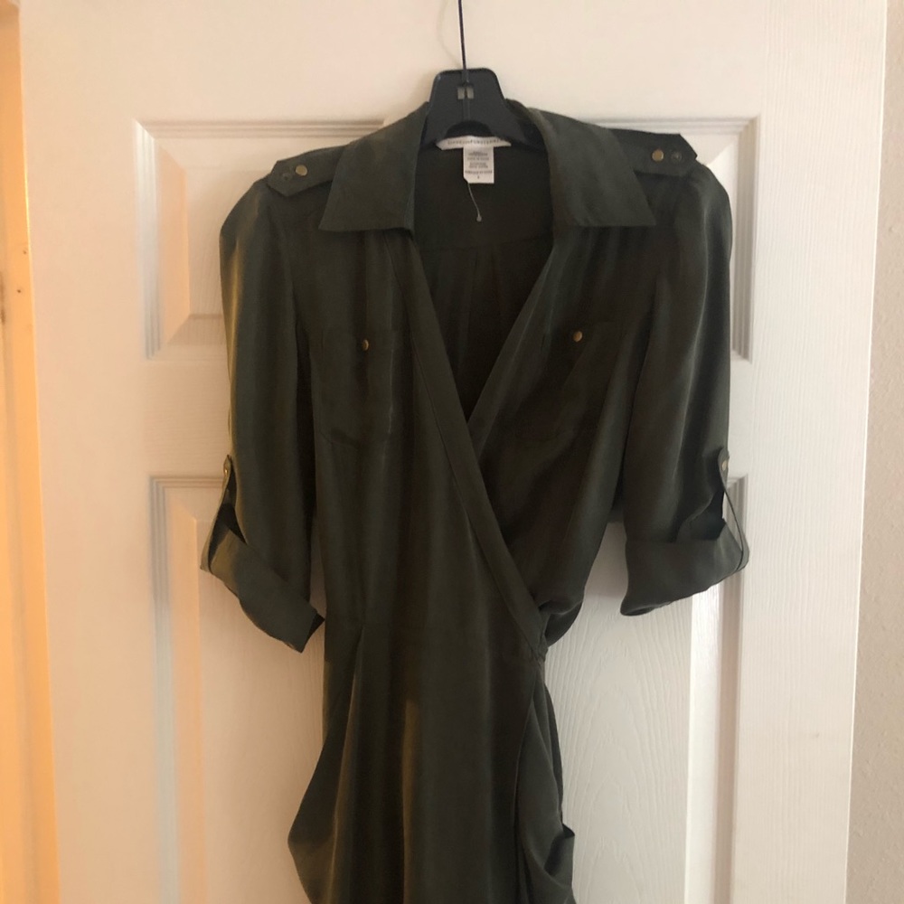 Diane Von Furstenberg size 4